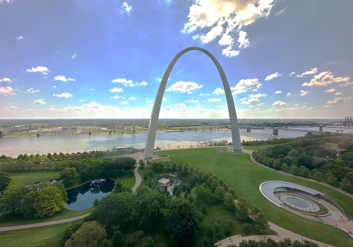 View of the Gateway Arch National Park, St.Louis, MO.